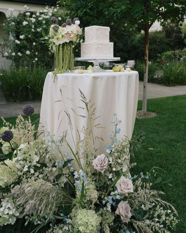 An Elegant & Timeless Garden Wedding in California