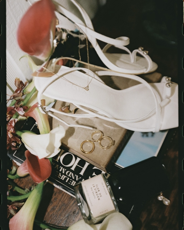 A Romantic Garden Wedding with Whimsical Foraged Blooms & Berries