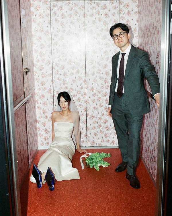 10 Photographer-Backed Wedding Portrait Pose Ideas to Save to Your Mood Board