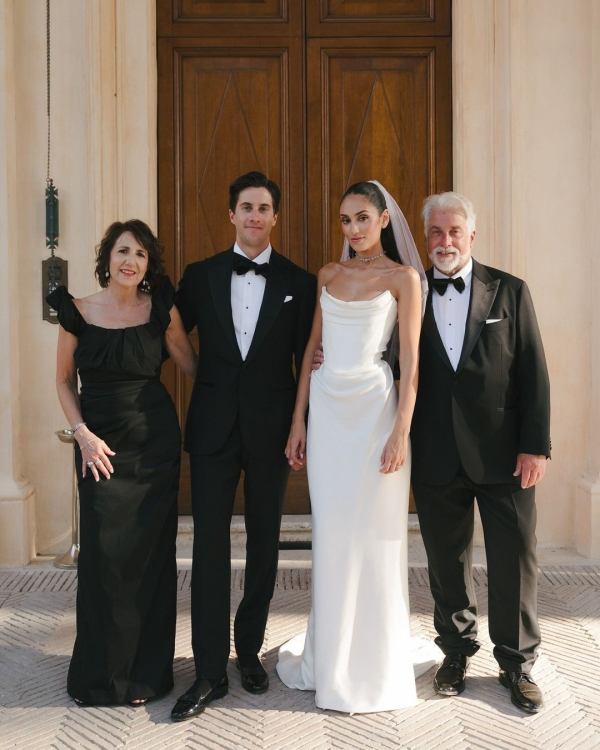 35 Must-Know Tips from Top Wedding Photographers