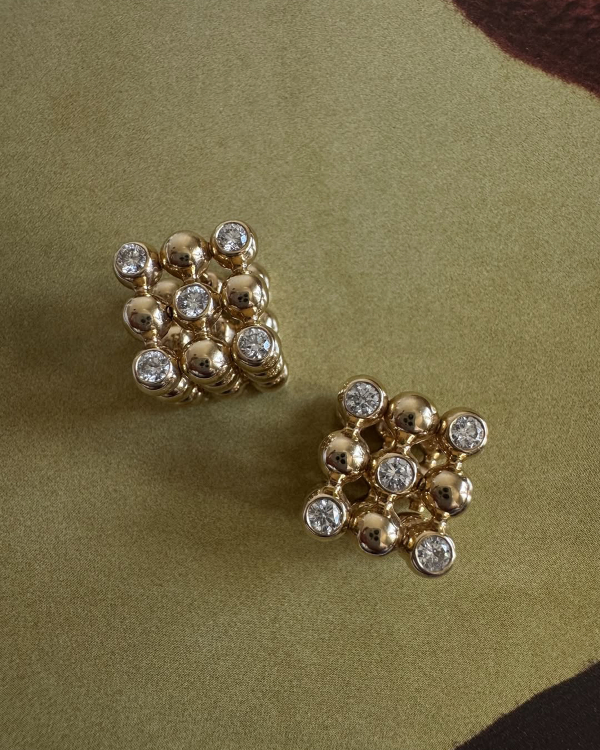 25 Fine Jewelry Stud Earrings Perfect for the Modern Bride