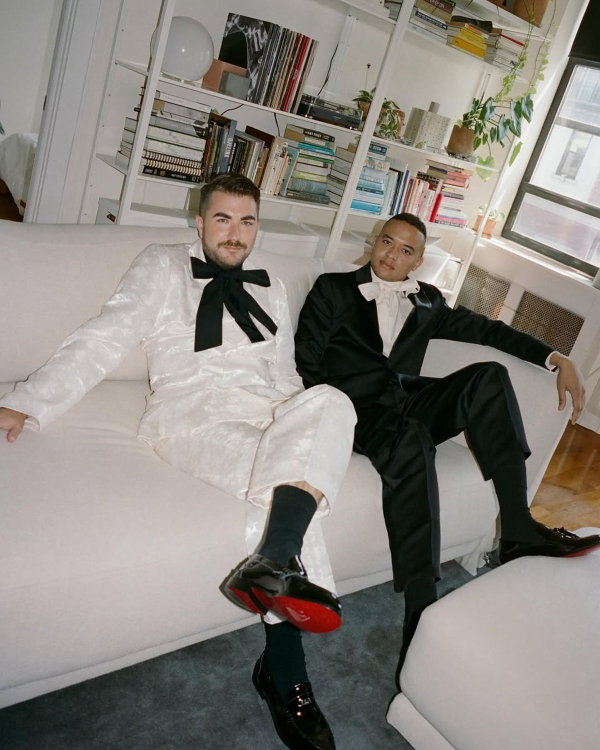 10 Photographer-Backed Wedding Portrait Pose Ideas to Save to Your Mood Board