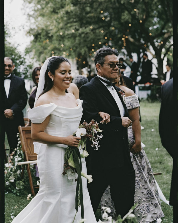 A Romantic Garden Wedding with Whimsical Foraged Blooms & Berries