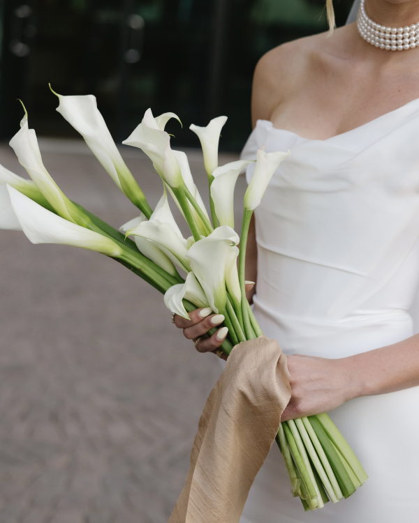 A Chic Buttercream Garden Wedding in Boulder, Colorado