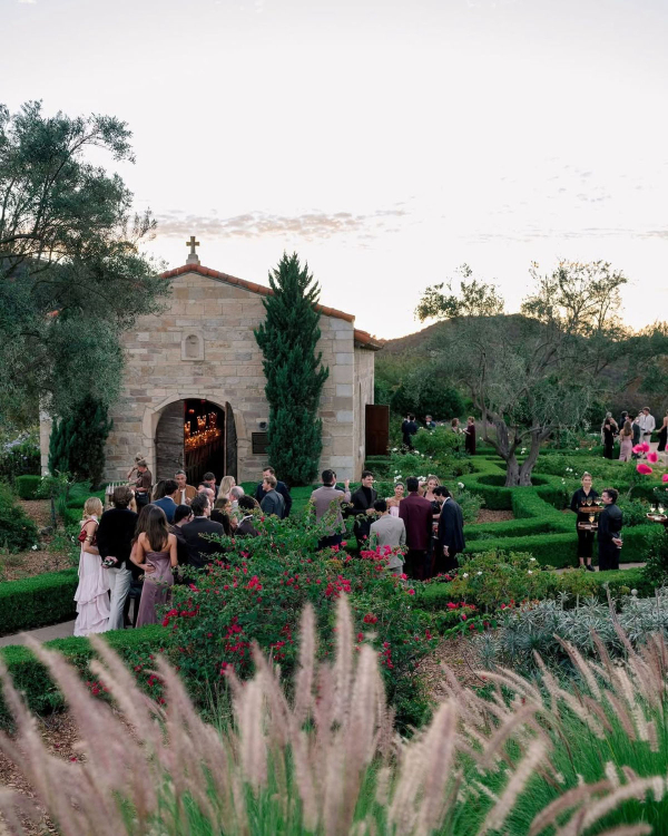 A Look Inside Influencer Jourdan Sloane’s Stylish Mountaintop Wedding