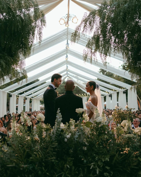Transform Your Wedding with Lighting That Shifts the Mood From Ceremony to Reception