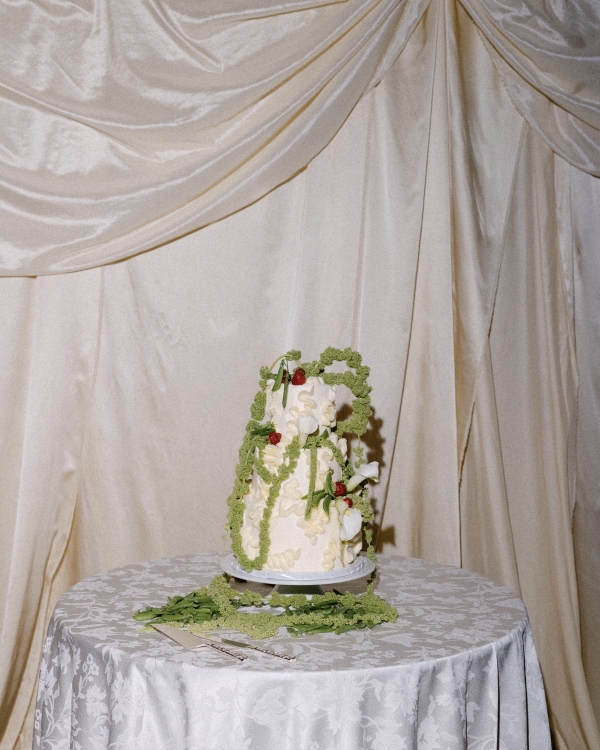 A Chic Buttercream Garden Wedding in Boulder, Colorado