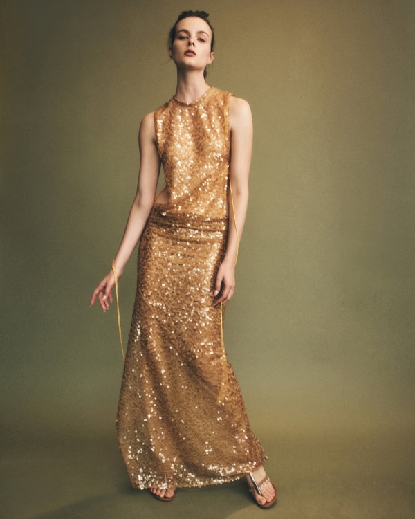 What Colors to Wear on New Year's Eve 2026?