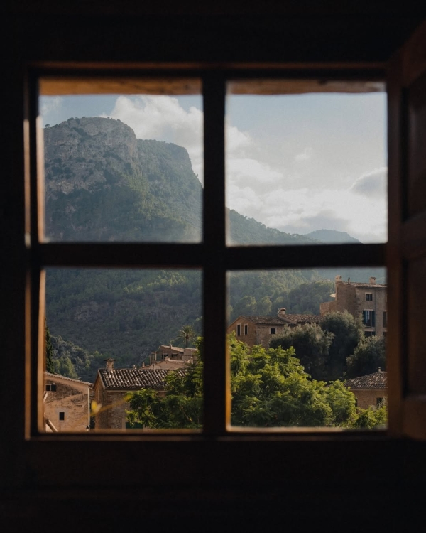 Island Hopping: 17 Romantic Island Destinations for Your Honeymoon