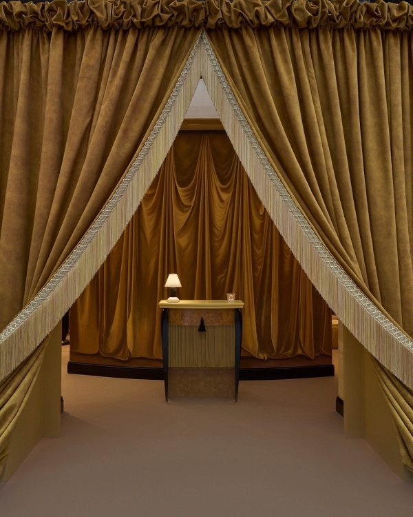 Transform Your Wedding with Lighting That Shifts the Mood From Ceremony to Reception