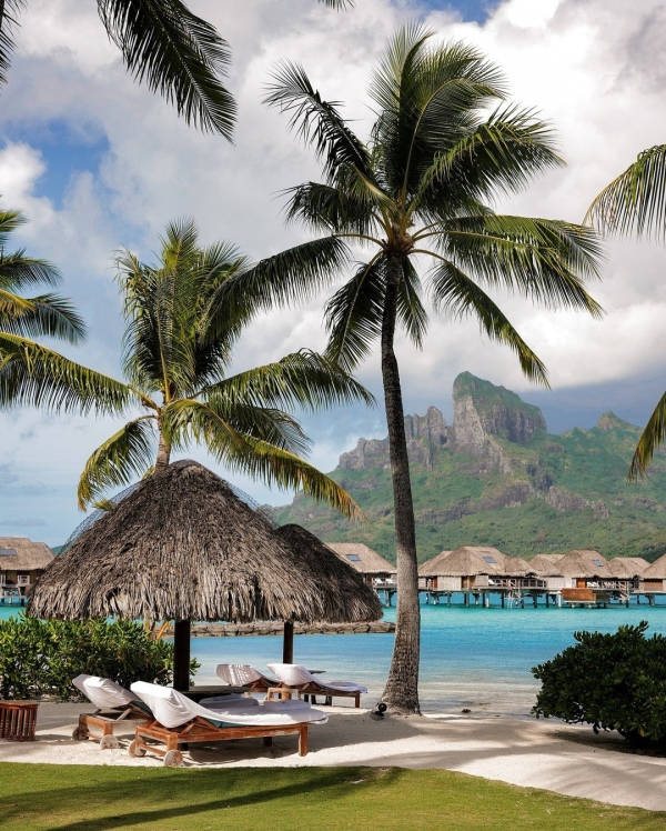 Island Hopping: 17 Romantic Island Destinations for Your Honeymoon