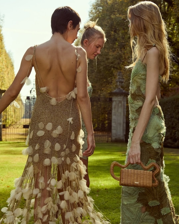 Bridesmaids With Different Styles? How to Make Their Looks Feel Cohesive