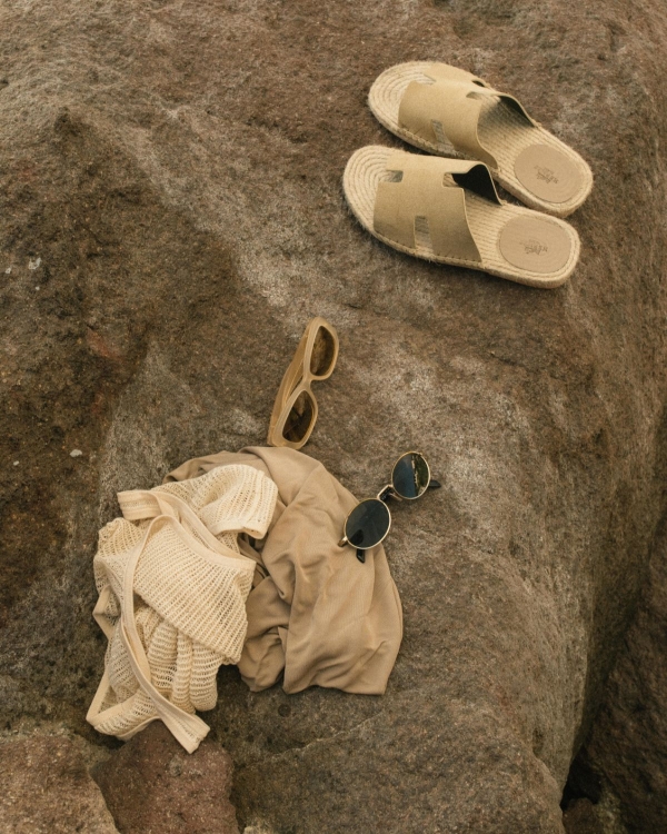 A Minimalist Seaside Wedding on the Breathtaking Island of Panarea, Sicily
