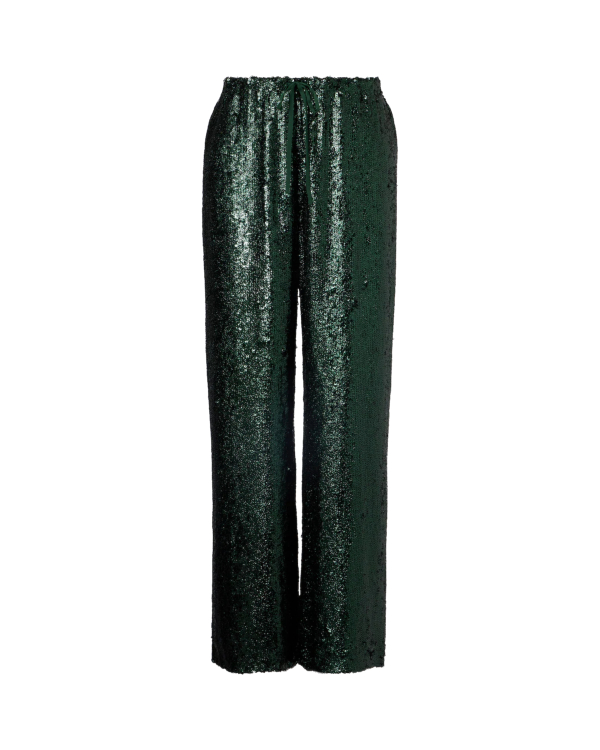 What Colors to Wear on New Year's Eve 2026?