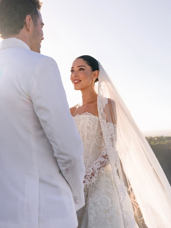 A Look Inside Influencer Jourdan Sloane’s Stylish Mountaintop Wedding