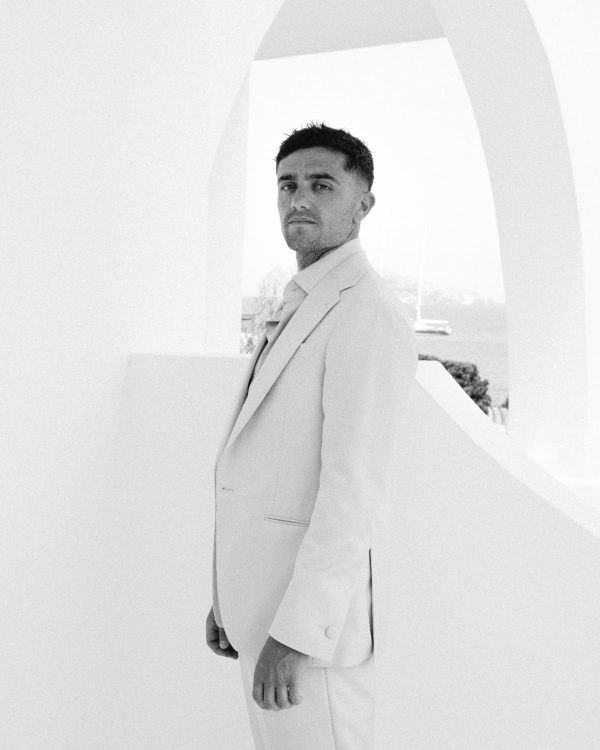 A Minimalist Seaside Wedding on the Breathtaking Island of Panarea, Sicily