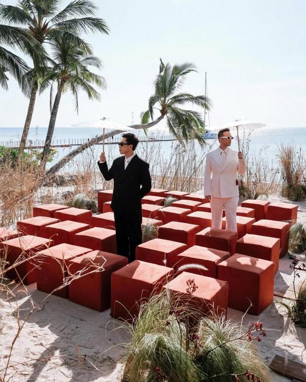 10 Photographer-Backed Wedding Portrait Pose Ideas to Save to Your Mood Board