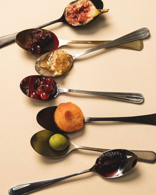 45 Creative Ways to Style and Display Food at Your Wedding