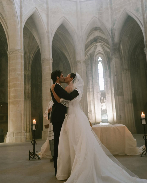 Transform Your Wedding with Lighting That Shifts the Mood From Ceremony to Reception