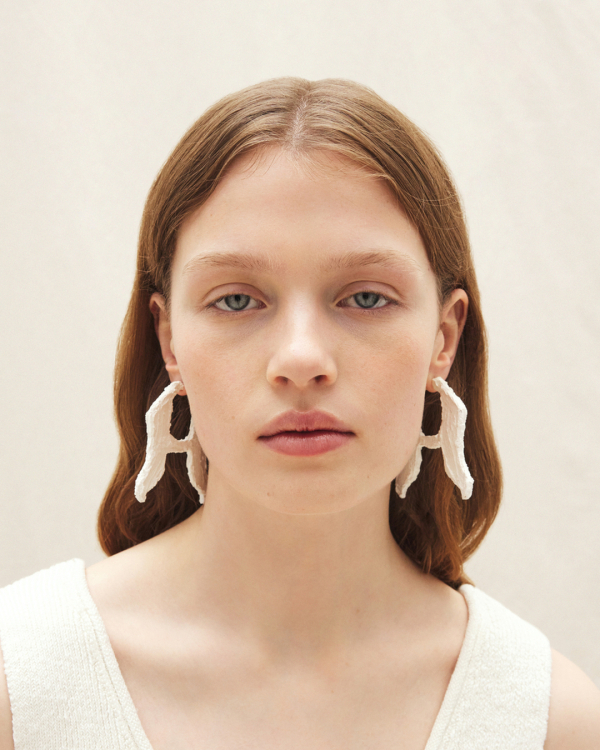 Top 16 Stylish Earrings for Brides | Best Modern Wedding Earrings for Bride