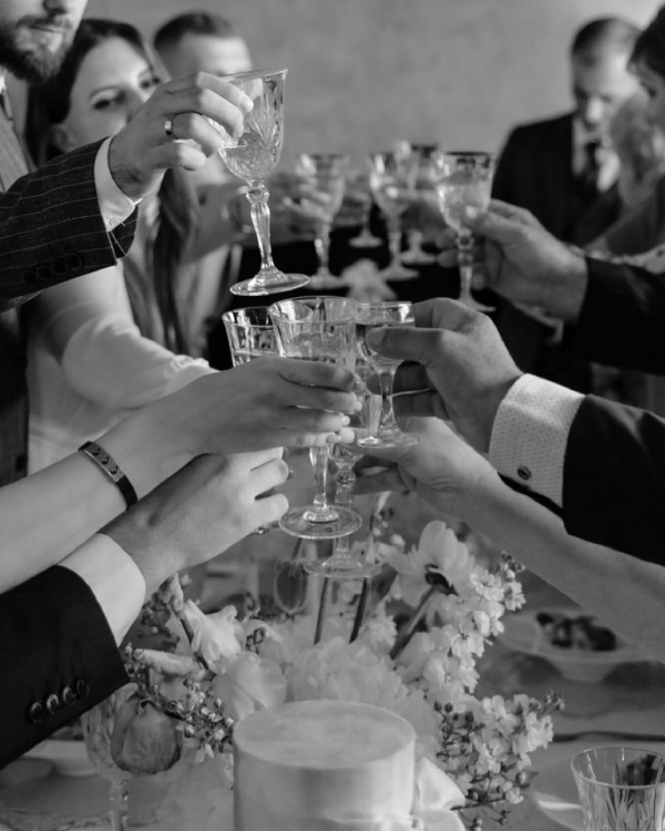 Engagement Party Etiquette | Who Throws The Engagement Party | Who Should be Invited | Planning Guide