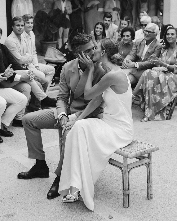 Wedding Etiquette: Tips for Brides and Grooms