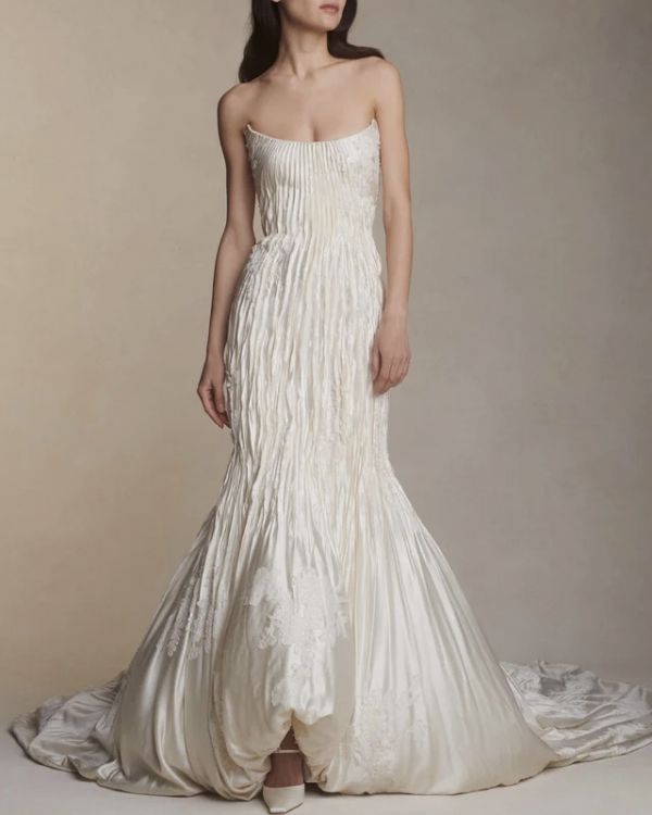 Best Wedding Dresses for Large Bust | Bridal Gowns for Large Breasts