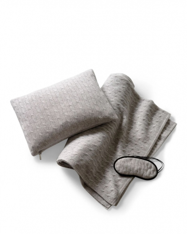 50 Christmas Gifts Ideas for Her 2023 | Unique, Luxury, Cutest & Romantic Gifts for Girlfriend