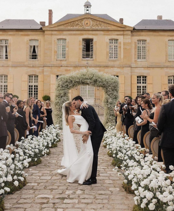 12 Best Wedding Venues in Paris, France | The Most Beautiful Places to Get Married | TOP of the Luxury, Unique Wedding Locations