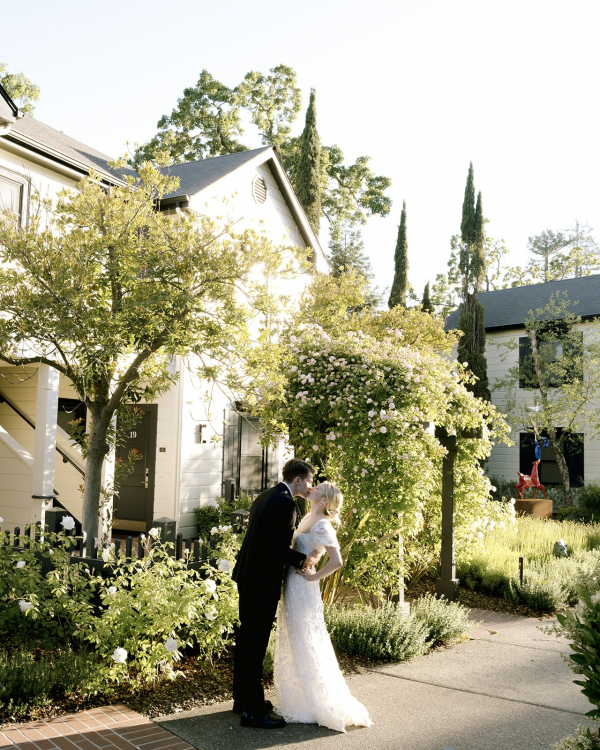 Garden Wedding Party at the MacArthur Place Hotel | Danielle and James Marriage Ceremony