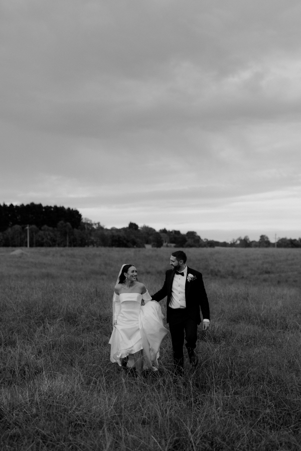 Timeless Elegance and Modern Flair: Charming Bendooley Estate Wedding