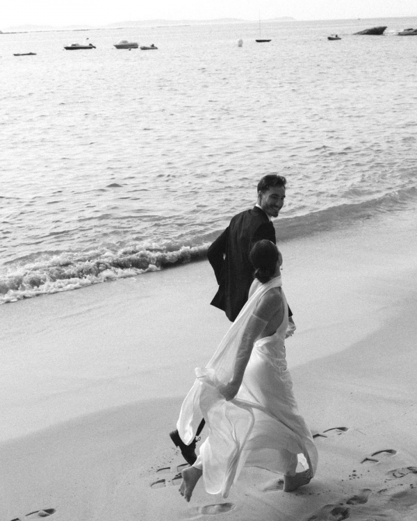 Destination Wedding Without Guests | Getting Married Without Family and Parents