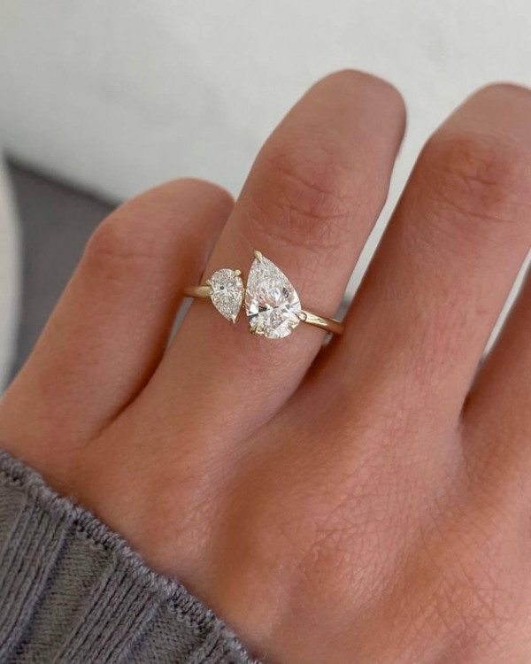 Wedding Rings for Pear Shaped Diamond | Teardrop Diamond | Pear Cut Rings