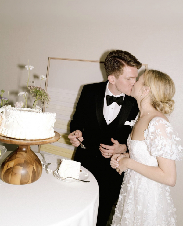 Garden Wedding Party at the MacArthur Place Hotel | Danielle and James Marriage Ceremony