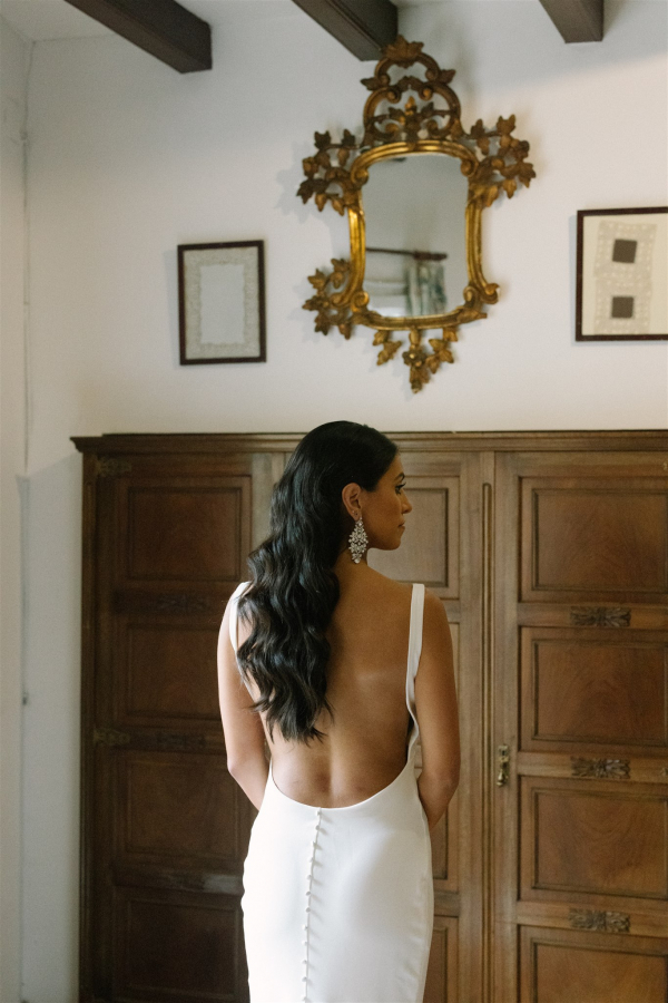 A Minimalistic Fall Wedding at La Baronia