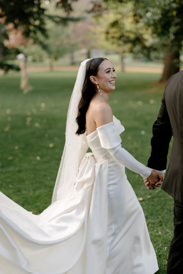Timeless Elegance and Modern Flair: Charming Bendooley Estate Wedding