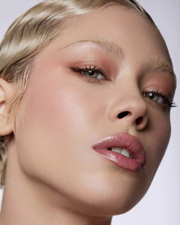 Green Eyes Wedding Makeup Guide — photo 1