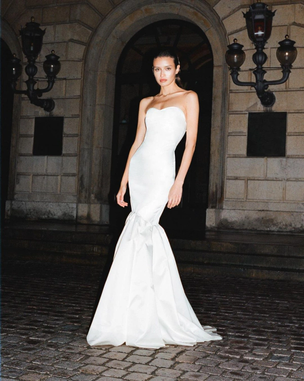 Beautiful Wedding Dresses Under $1,500 — photo 1