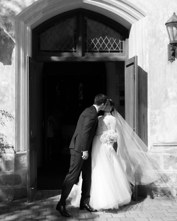 Real Wedding: Maddie & Daniel — photo 1