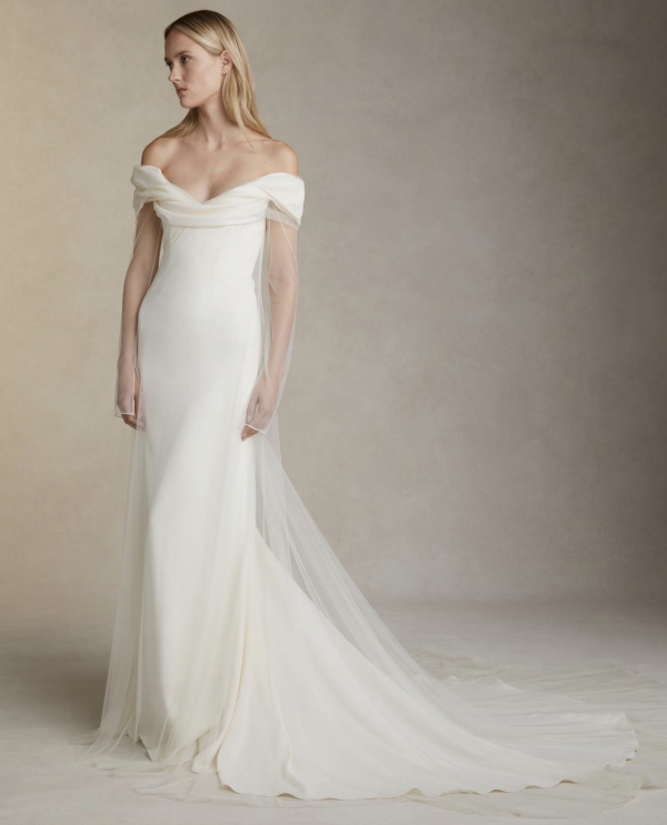 Best Wedding Dresses for Small Bust | Bridal Gowns for Petite Chest | Wedding Outfits