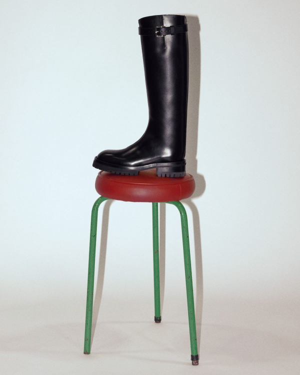 Trendy Women Black Motorcycle Boots for Fall | Biker Boots Style Guide