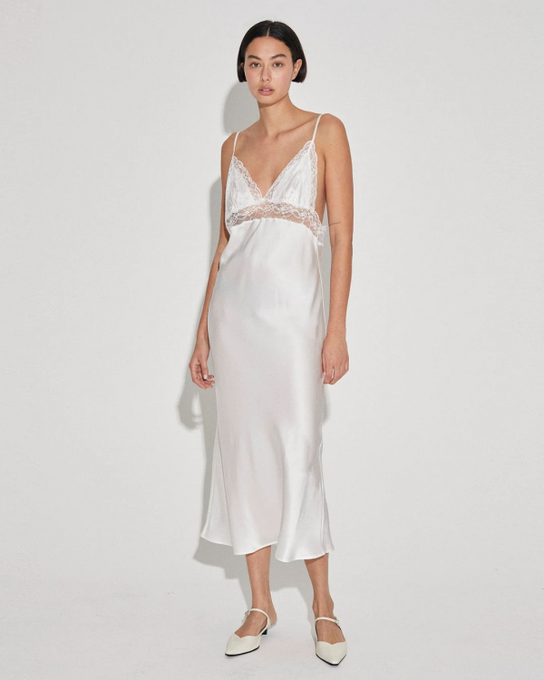 Getting Ready Outfits for Brides Planning a Wedding in 2024