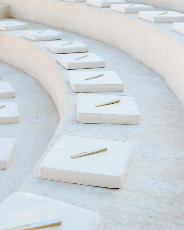 30 Fresh Ideas for Unique Aisle and Ceremony Seating