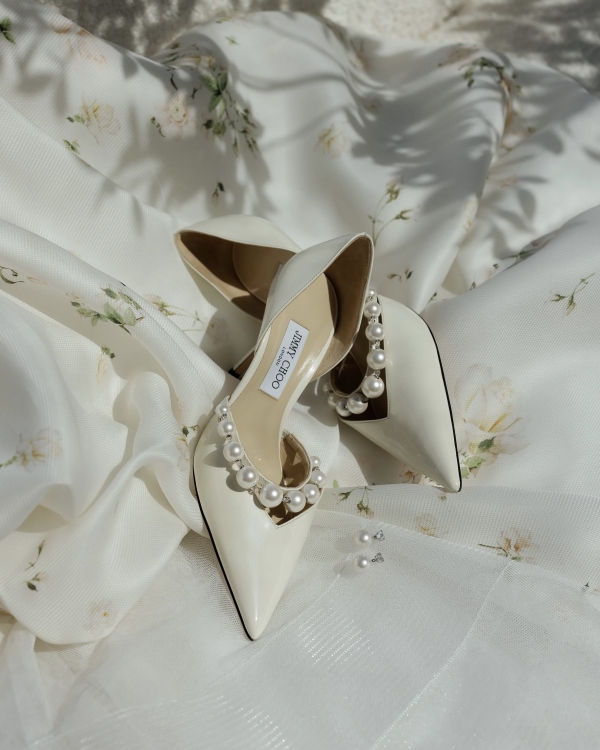 Jamie Foxx’s Daughter Corinne Wears Monique Lhuillier as She Marries in California