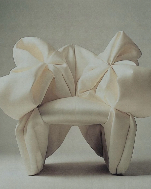 Trend: Fabric Covered Seating — photo 1