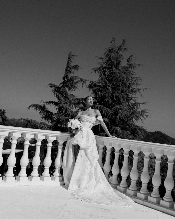 Actress Corinne Foxx Marries in Monique Lhuillier for a Fairytale Californian Wedding — photo 1