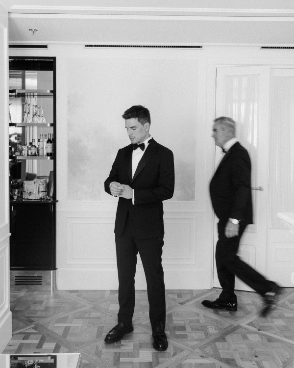 An Elegant Art-Inspired Garden Celebration in Madrid