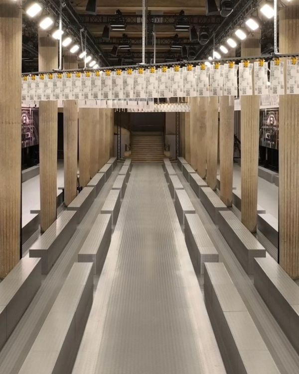 20 Bench Seating Ideas for Your Wedding