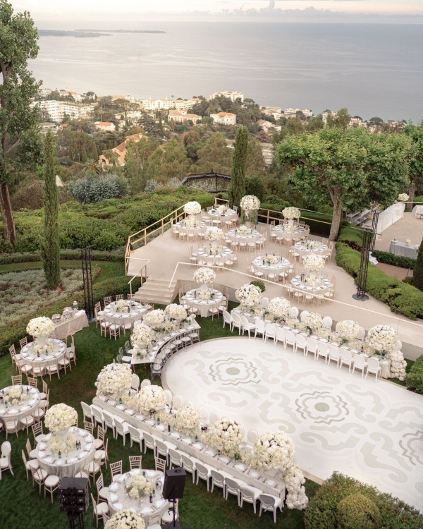 Photographers Maddy Christina