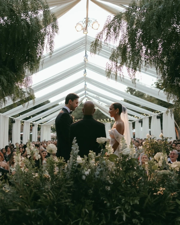 Actress Corinne Foxx Marries in Monique Lhuillier for a Fairytale Californian Wedding — photo 2